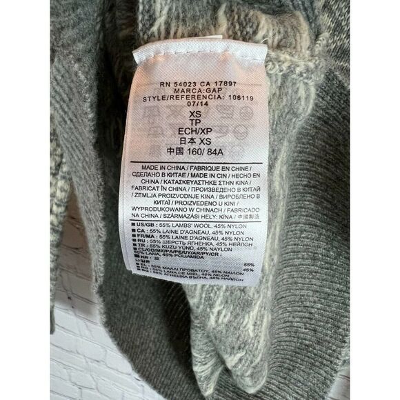 GAP lambs wool blend gray white aztec southwestern sweater pullover top size XS - Picture 7 of 7